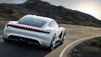  Mission E – elektromobil  od Porsche _10